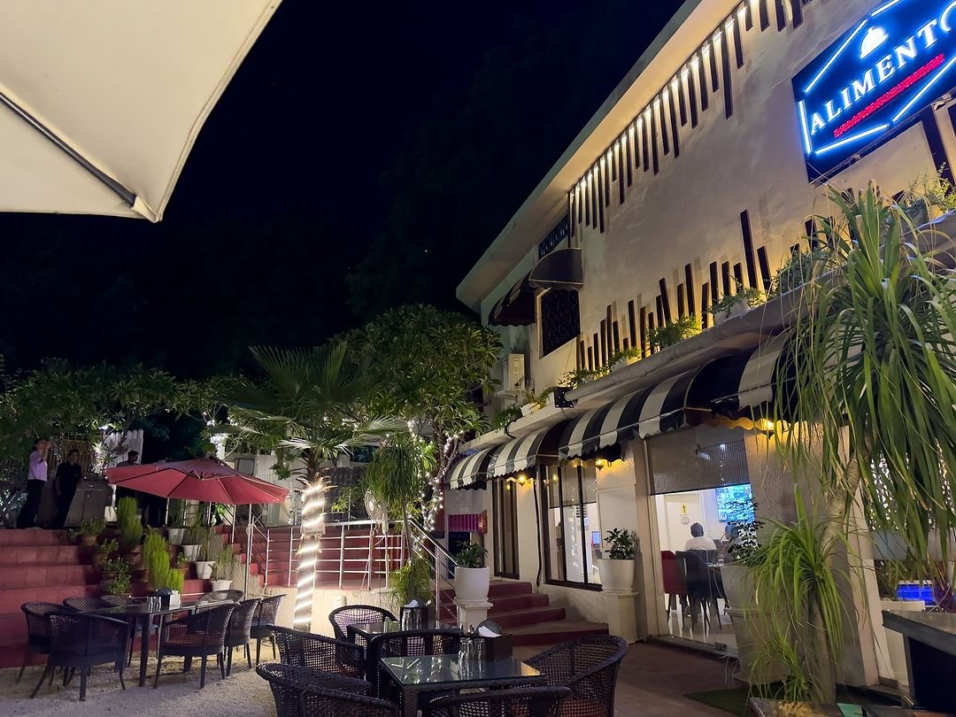 Alimento Restaurant And Cafe