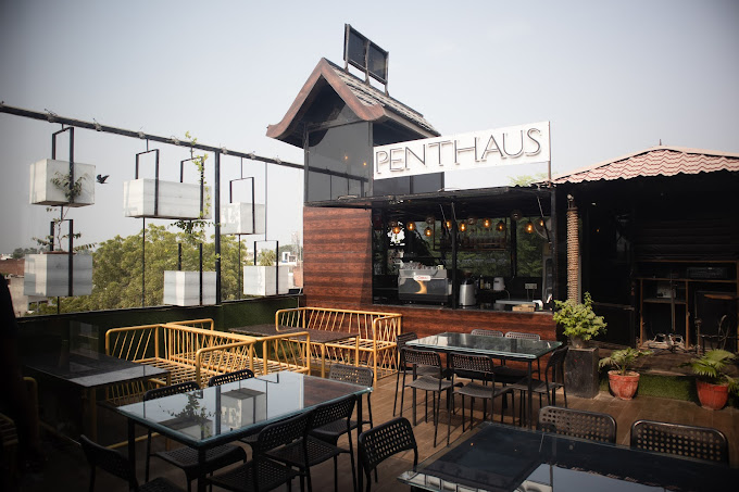 Penthaus (Allahabad)